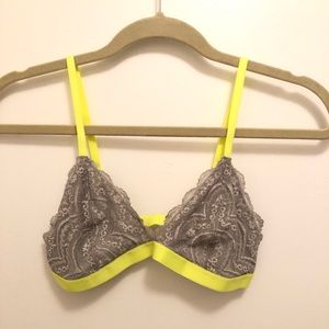 NWOT Express bra top size small